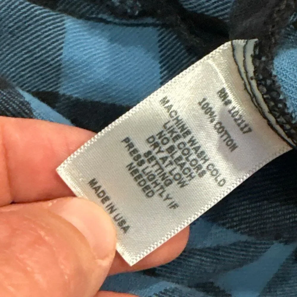 Eleven Stitch Design cotton snap down flannel size medium